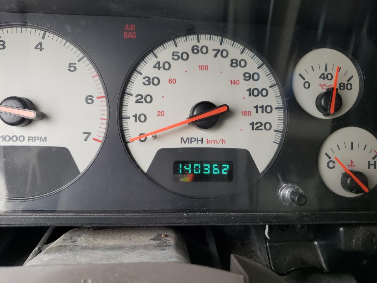 Photo 8 from auction – 2001 JEEP GRAND CHER with VIN 1J4GW58N31C718128