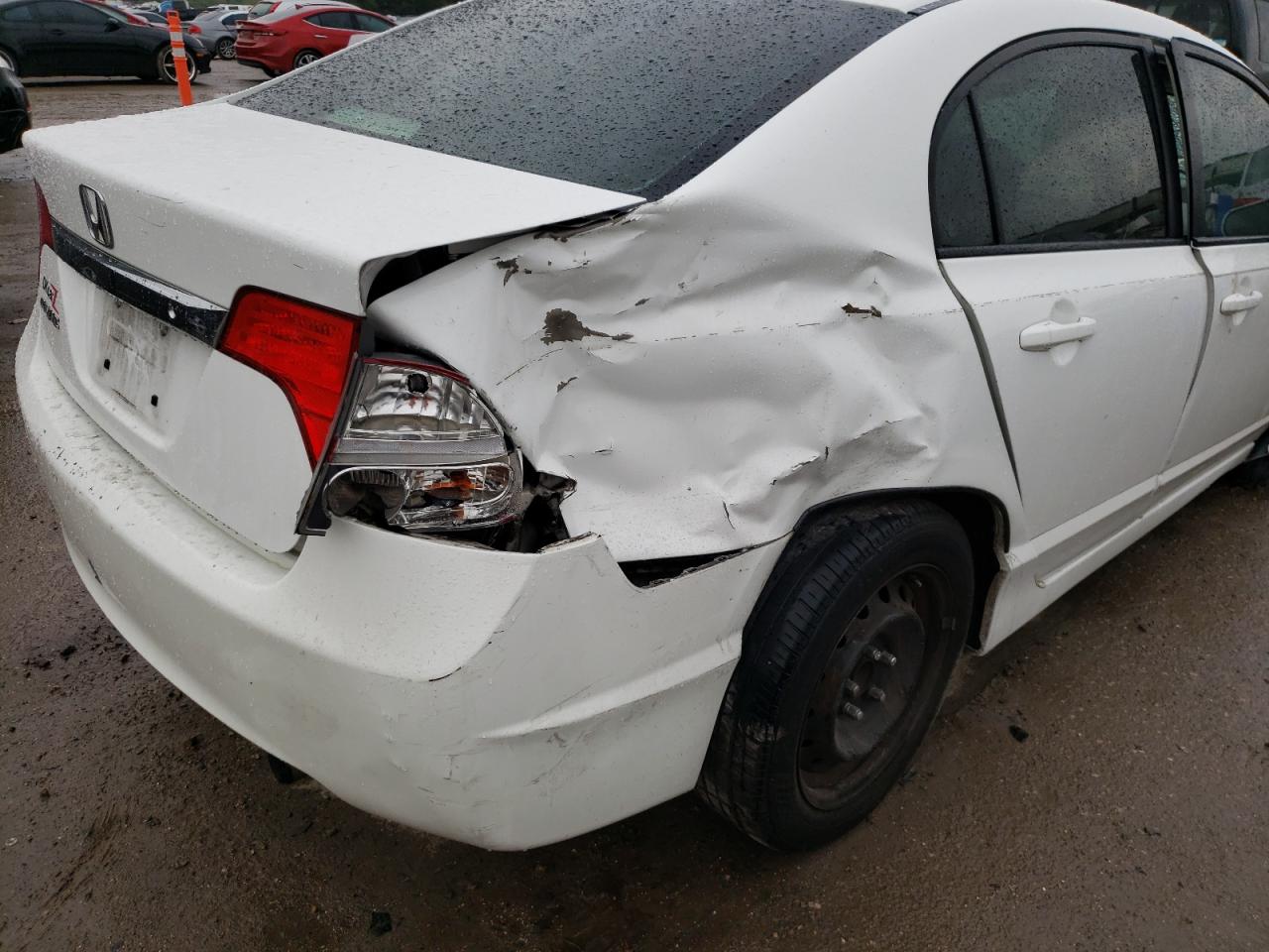 Photo 9 from auction – 2011 HONDA CIVIC LX with VIN 19XFA1F56BE016004