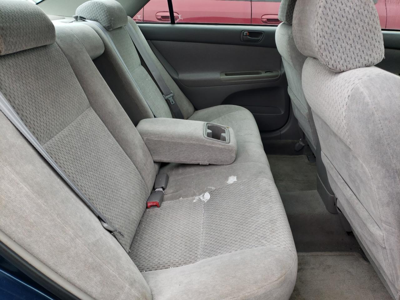 Photo 6 from auction – 2003 TOYOTA CAMRY LE with VIN 4T1BE32K93U667717