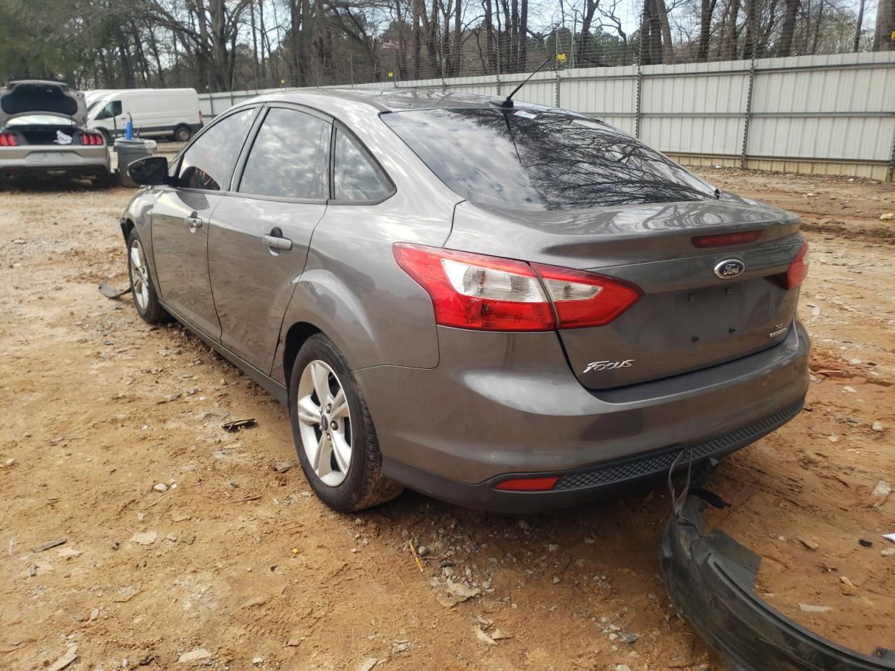 Фото 3 с аукциона – 2014 FORD FOCUS SE с VIN 1FADP3F27EL171444