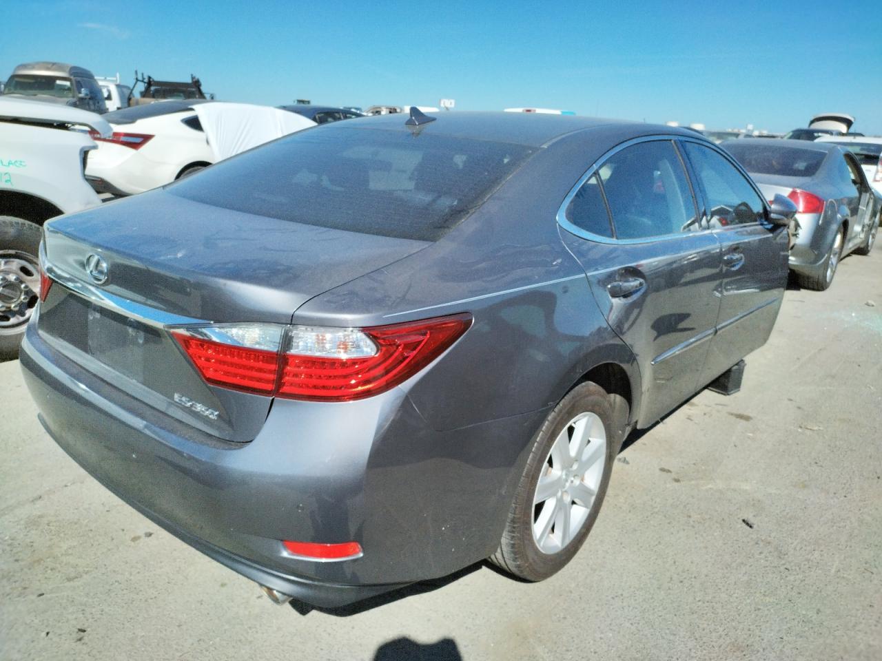 Photo 4 from auction – 2013 LEXUS ES 350 with VIN JTHBK1GG2D2005236