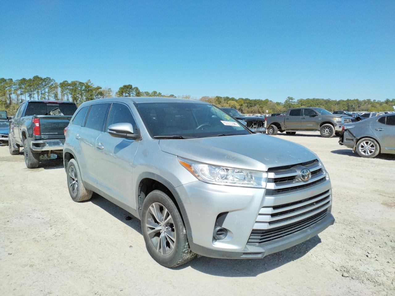 TOYOTA HIGHLANDER 2019 con VIN 5TDZZRFH2KS337655 - Foto de la subasta