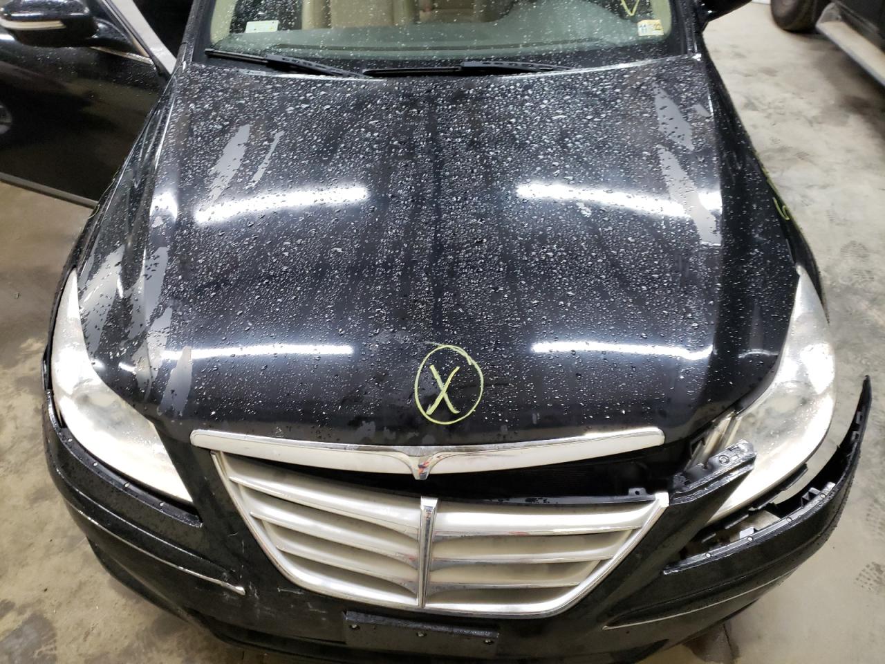Photo 7 from auction – 2010 HYUNDAI GENESIS with VIN KMHGC4DF8AU092623