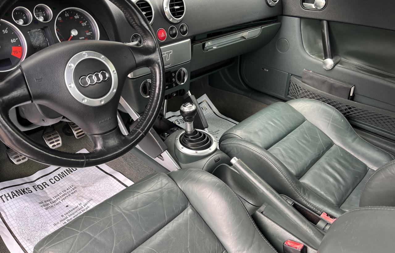 Photo 9 from auction – 2001 AUDI TT with VIN TRUTX28N211045172