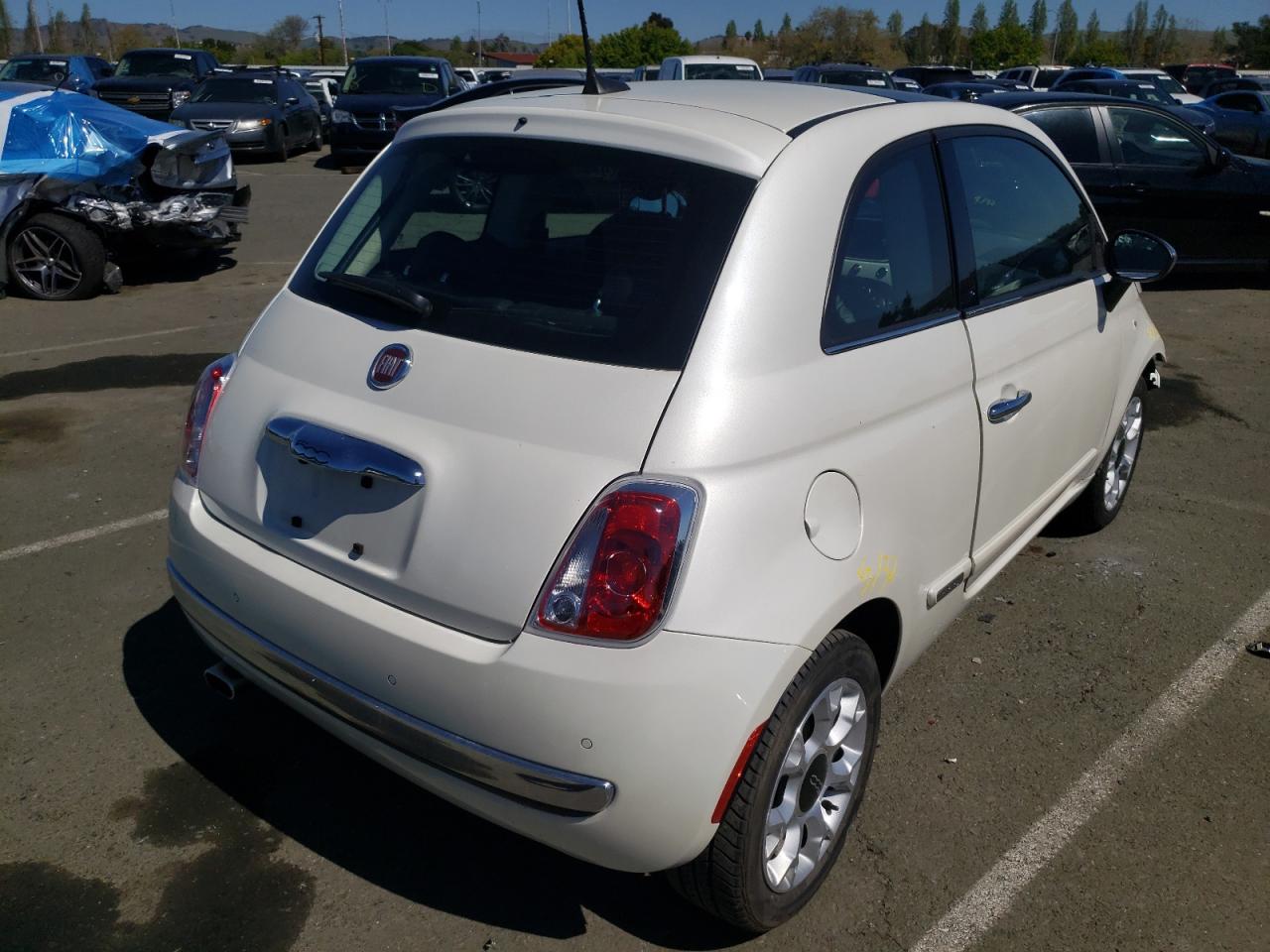 Photo 4 from auction – 2016 FIAT 500 LOUNGE with VIN 3C3CFFCR3GT134687