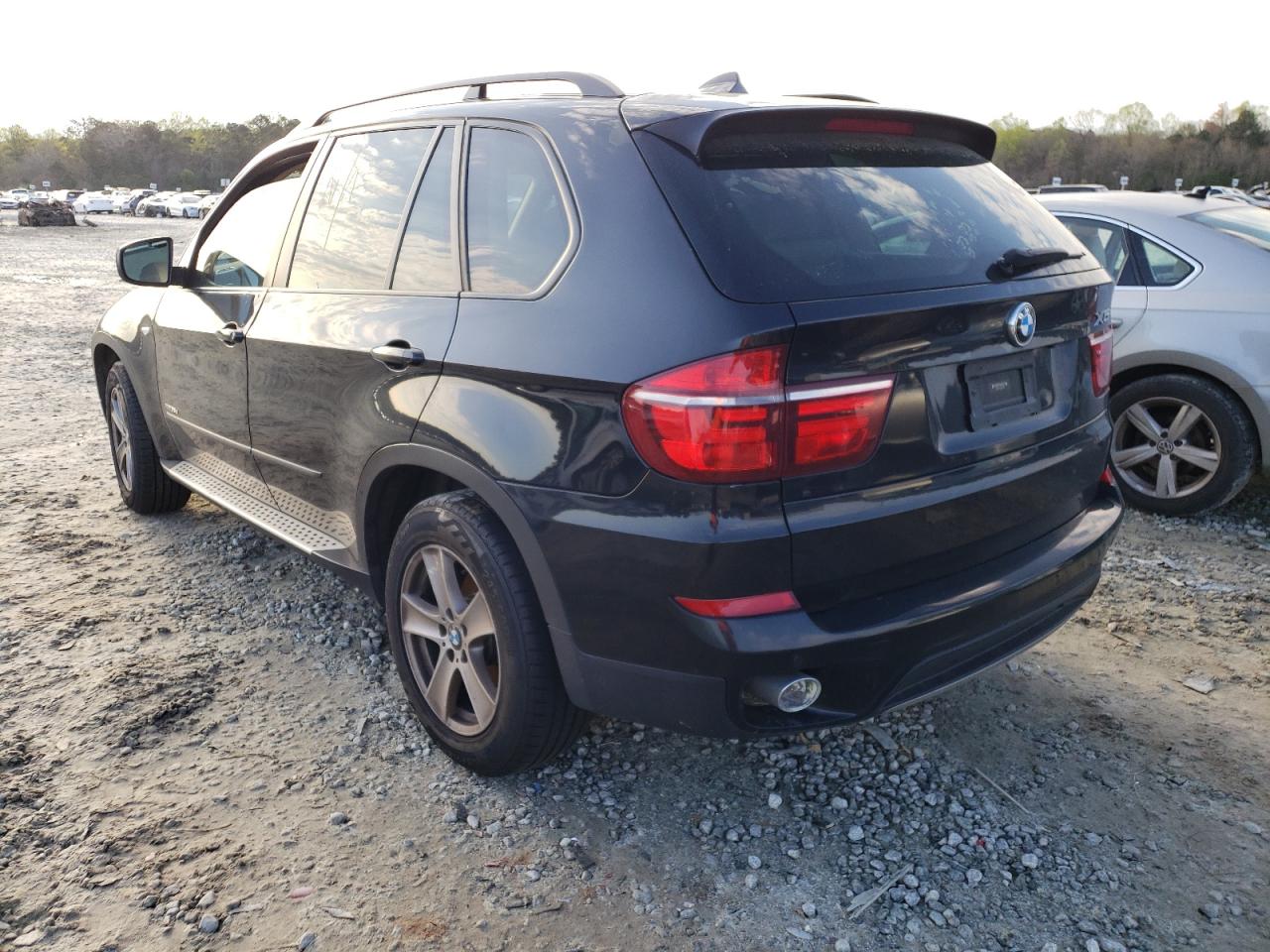 Photo 3 from auction – 2011 BMW X5 XDRIVE3 with VIN 5UXZW0C52BL662465