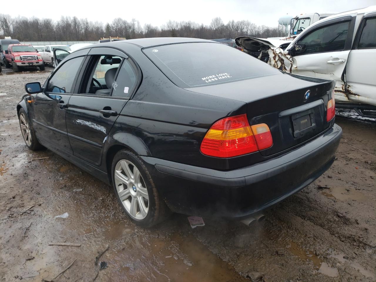 Photo 3 from auction – 2003 BMW 325 I with VIN WBAET37413NJ38416