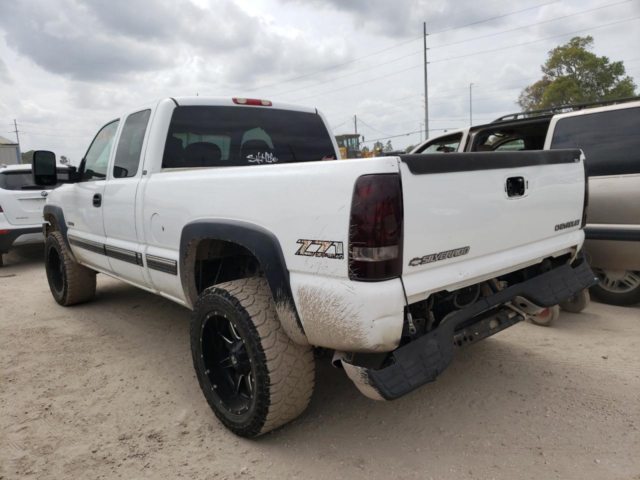 Photo 3 from auction – 2001 CHEVROLET silverado with VIN 1GCEK19T41E338783