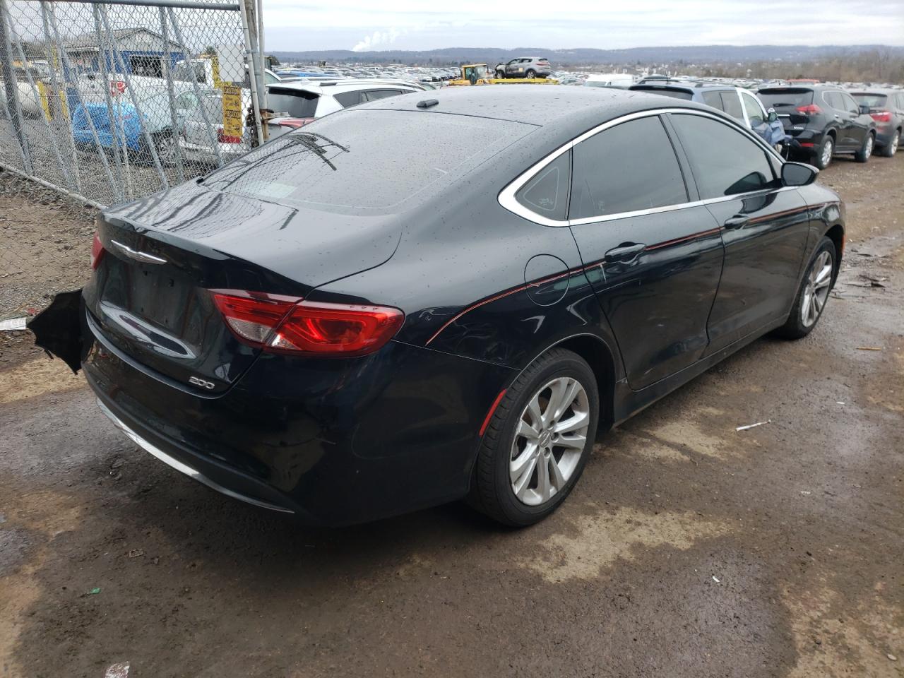 Photo 4 from auction – 2015 CHRYSLER 200 LIMITE with VIN 1C3CCCAB8FN641399