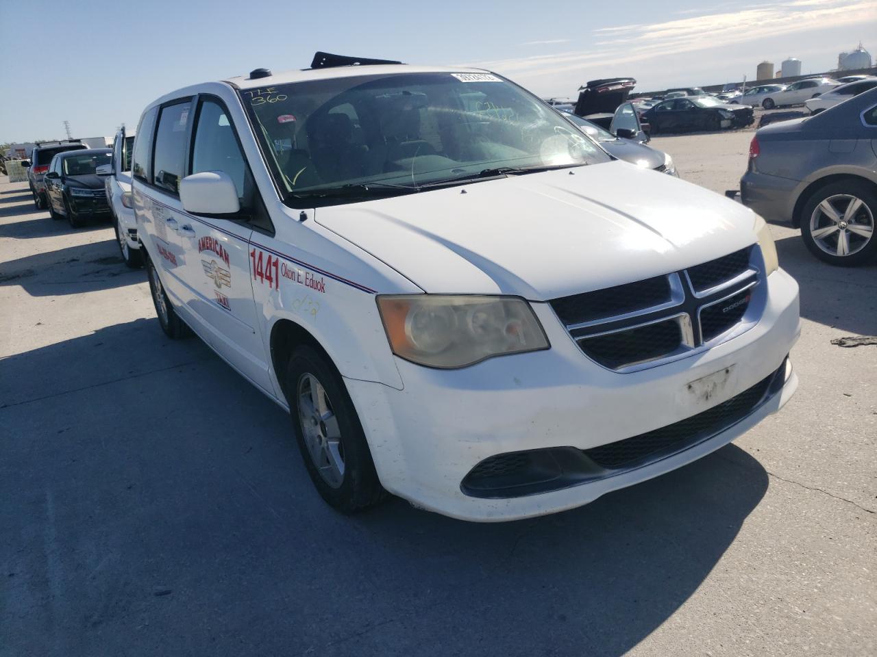 DODGE GRAND CARA 2012 with VIN 2C4RDGBG2CR257752 - Photo from auction