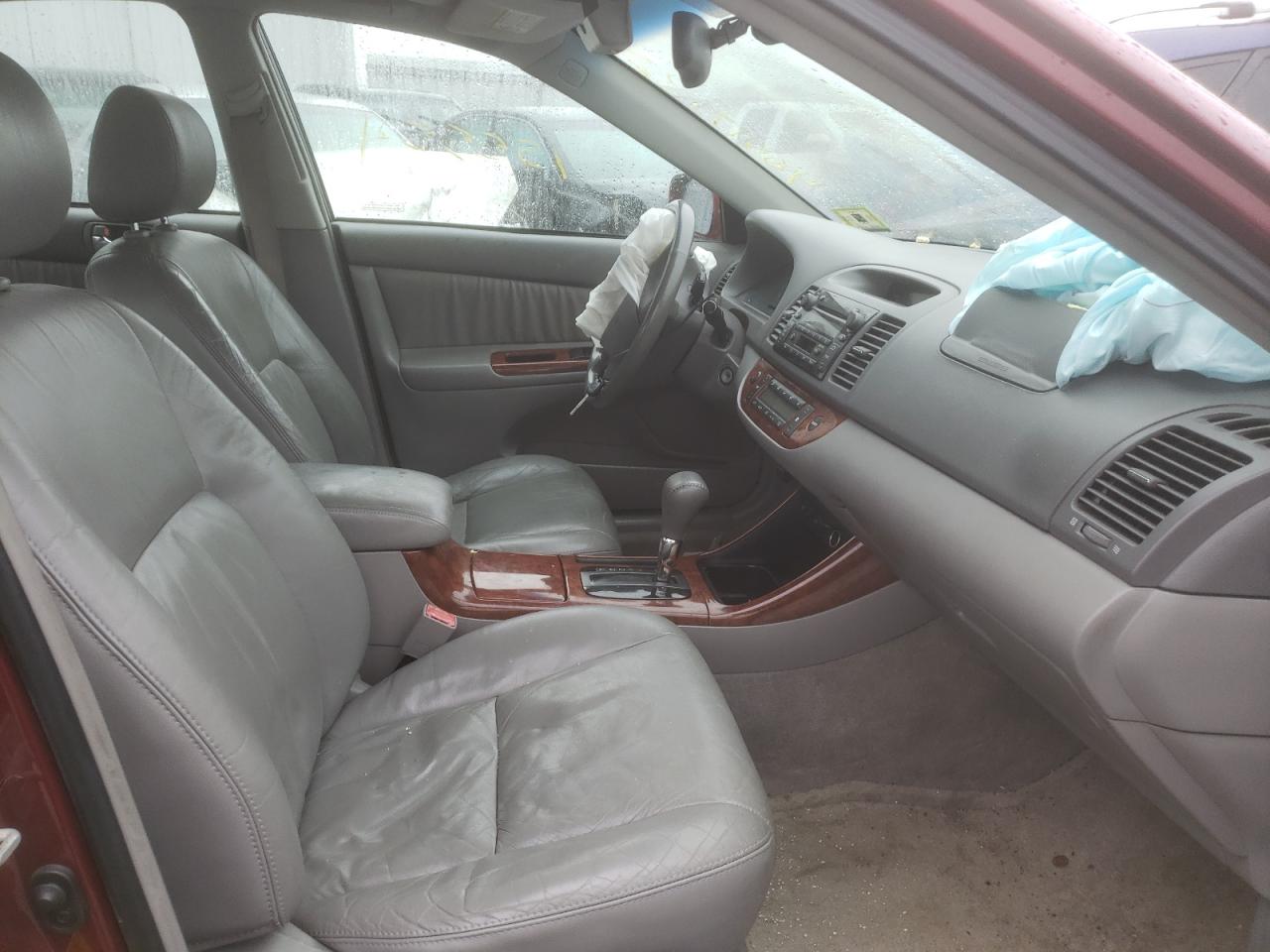 Photo 5 from auction – 2003 TOYOTA CAMRY LE with VIN 4T1BE30K33U144017