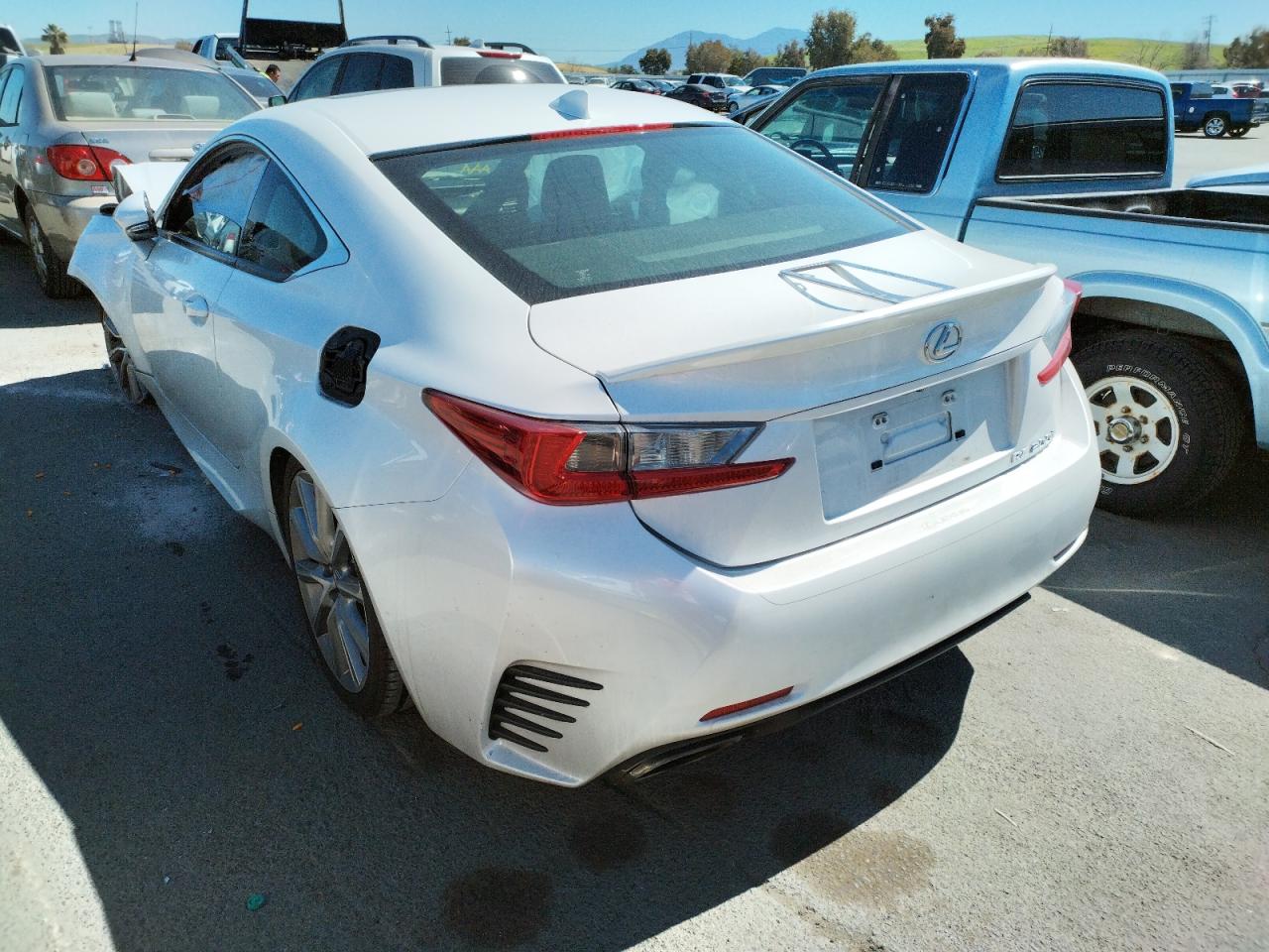 Photo 3 from auction – 2016 LEXUS RC 200T with VIN JTHHA5BC3G5001689