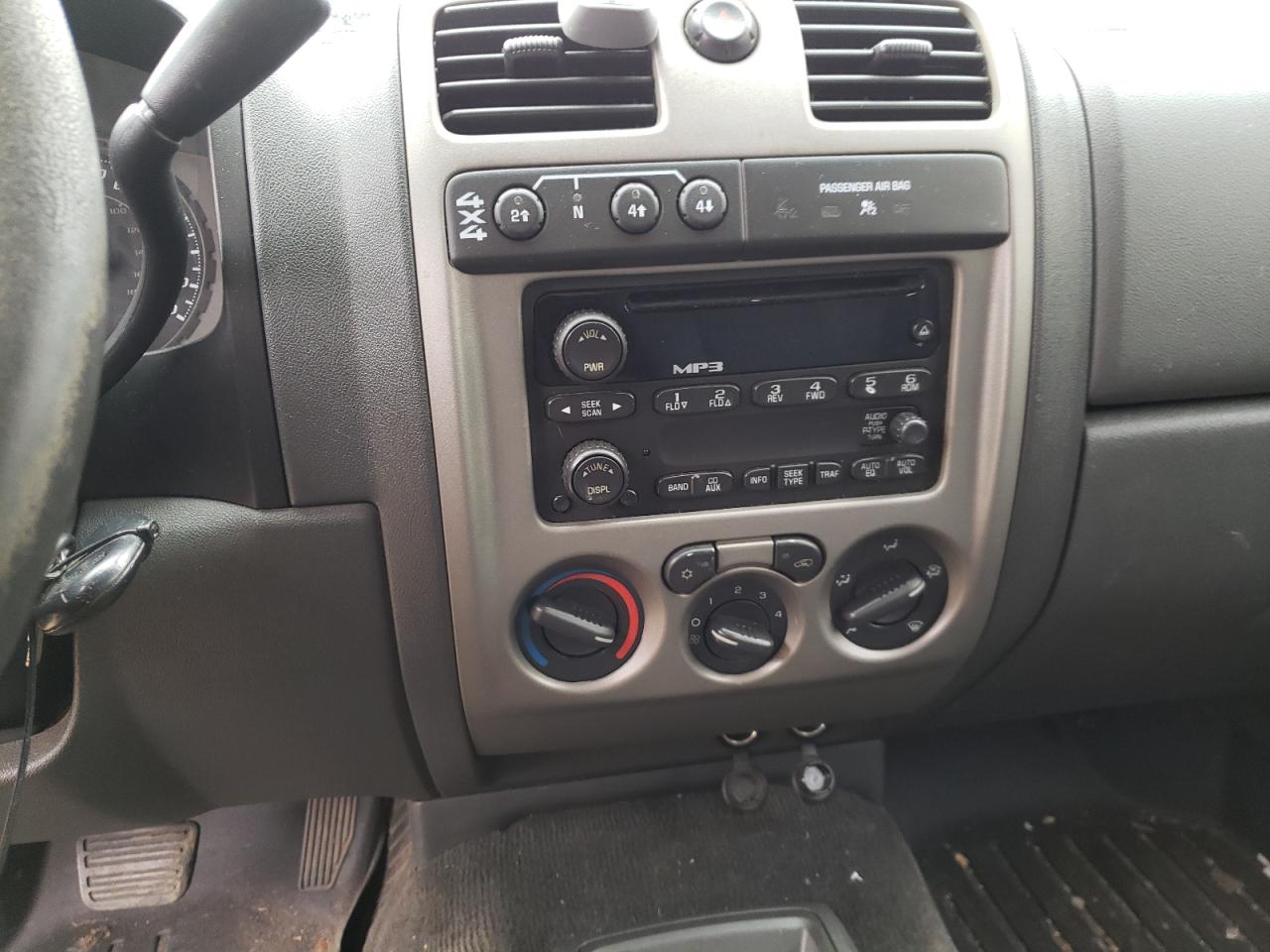 Photo 9 from auction – 2006 CHEVROLET COLORADO with VIN 1GCDT136068172103