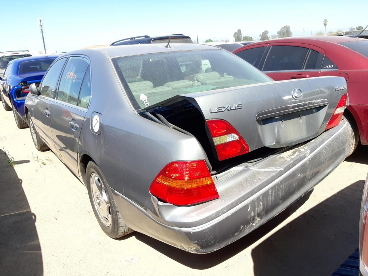 Photo 3 from auction – 2001 LEXUS LS 430 with VIN JTHBN30F510045046