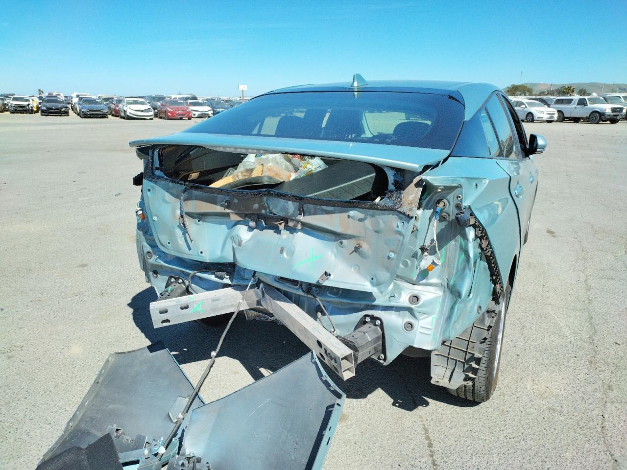 Photo 9 from auction – 2016 TOYOTA PRIUS with VIN JTDKARFUXG3025677