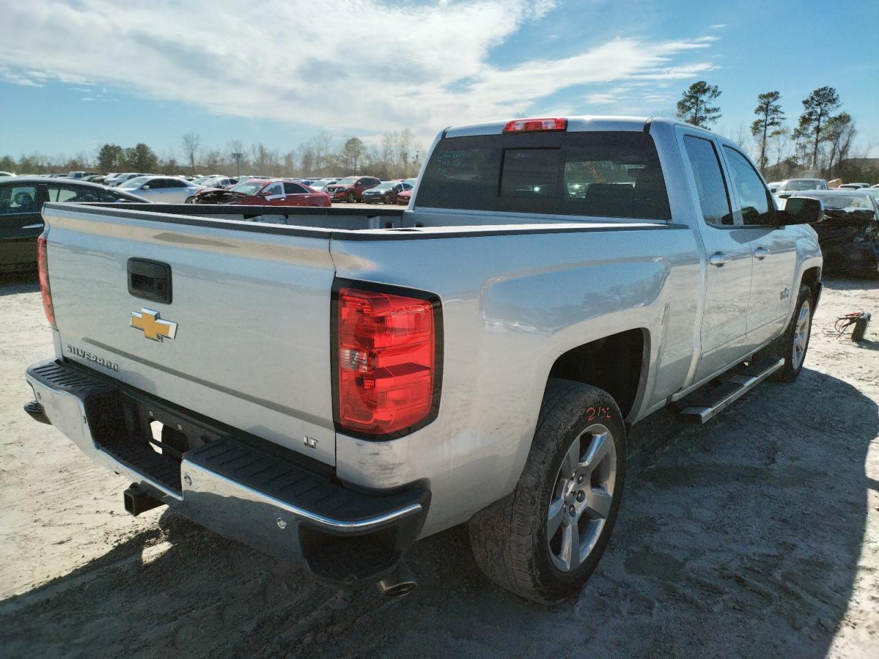 Photo 4 from auction – 2018 CHEVROLET SILVERADO with VIN 1GCRCREC7JZ372972