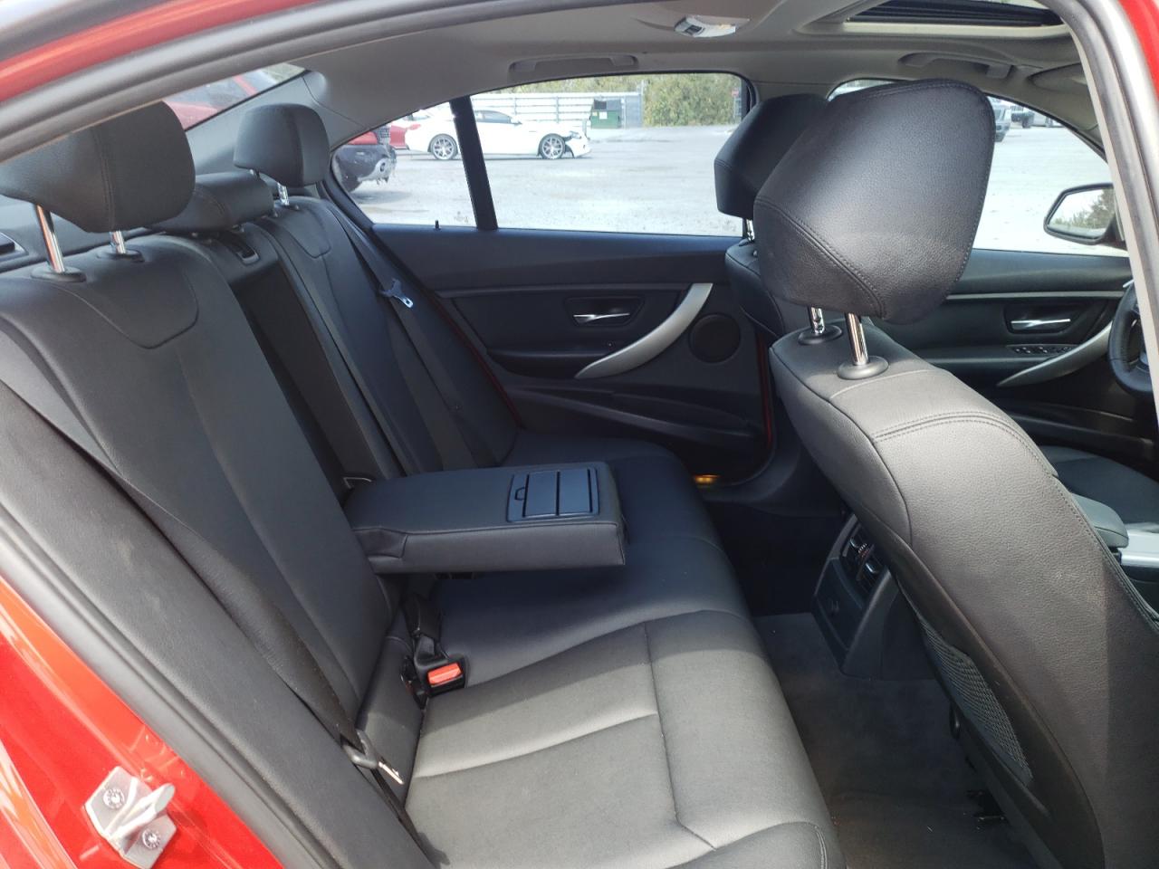 Photo 6 from auction – 2013 BMW 328 I with VIN WBA3A5C59DF358373