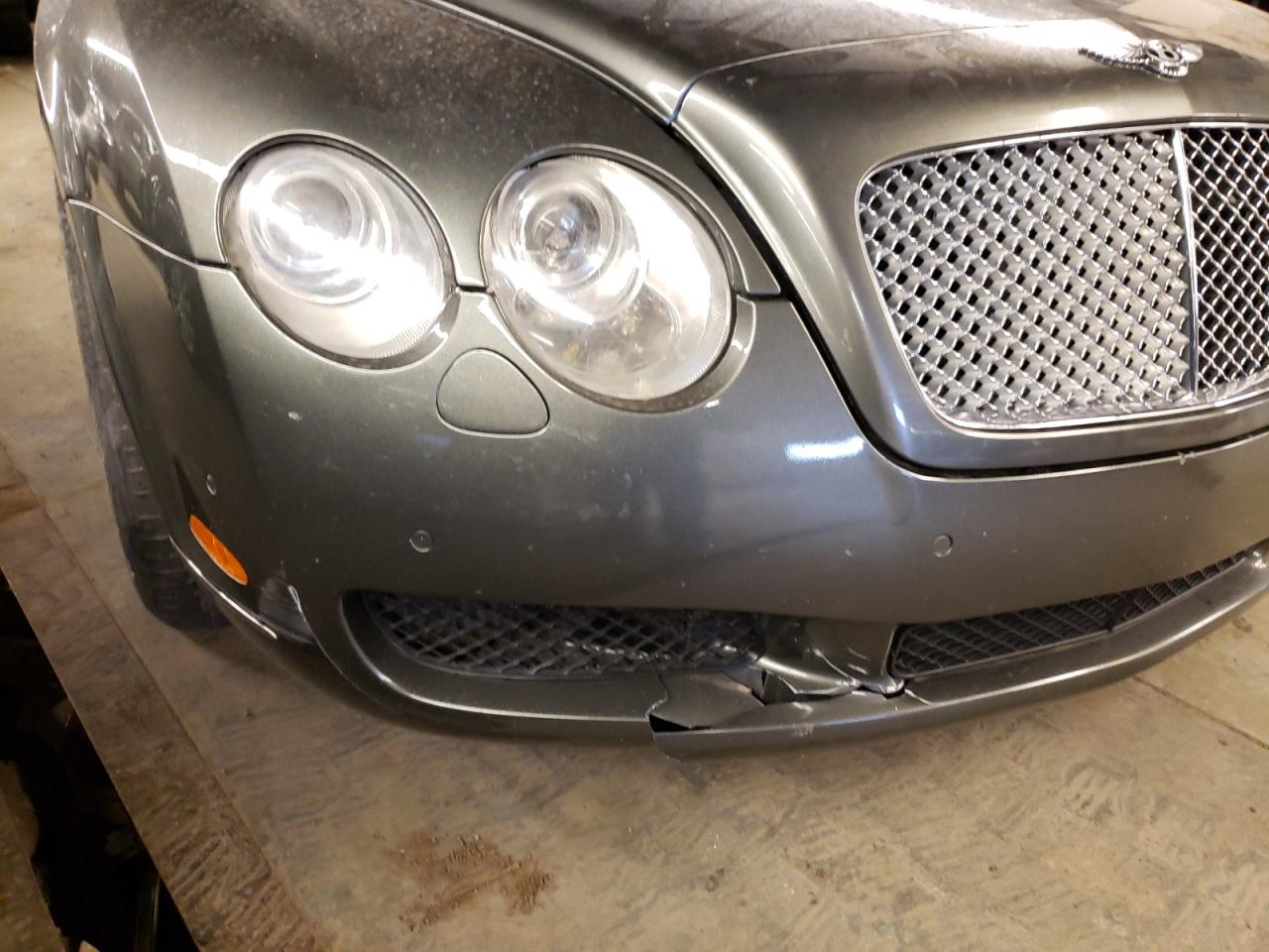 Photo 9 from auction – 2004 BENTLEY CONTINENTA with VIN SCBCR63W04C022299