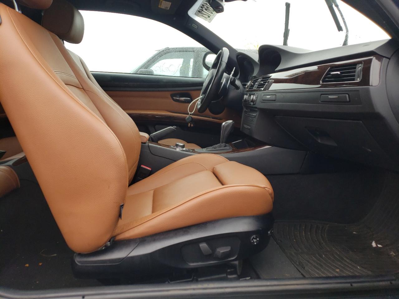 Foto 5 de la subasta – 2011 BMW 335 XI con VIN WBAKF9C56BE262384