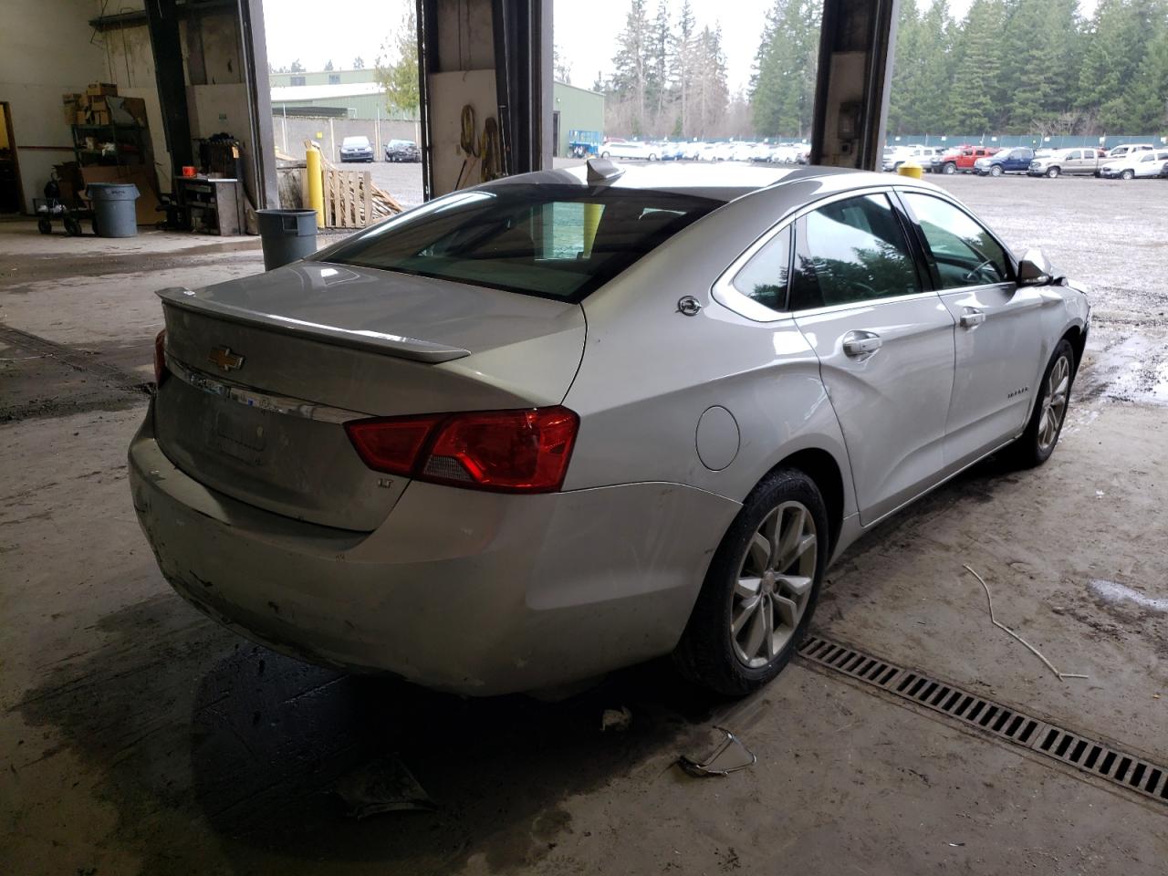 Photo 4 from auction – 2018 CHEVROLET IMPALA LT with VIN 2G1105S32J9175181