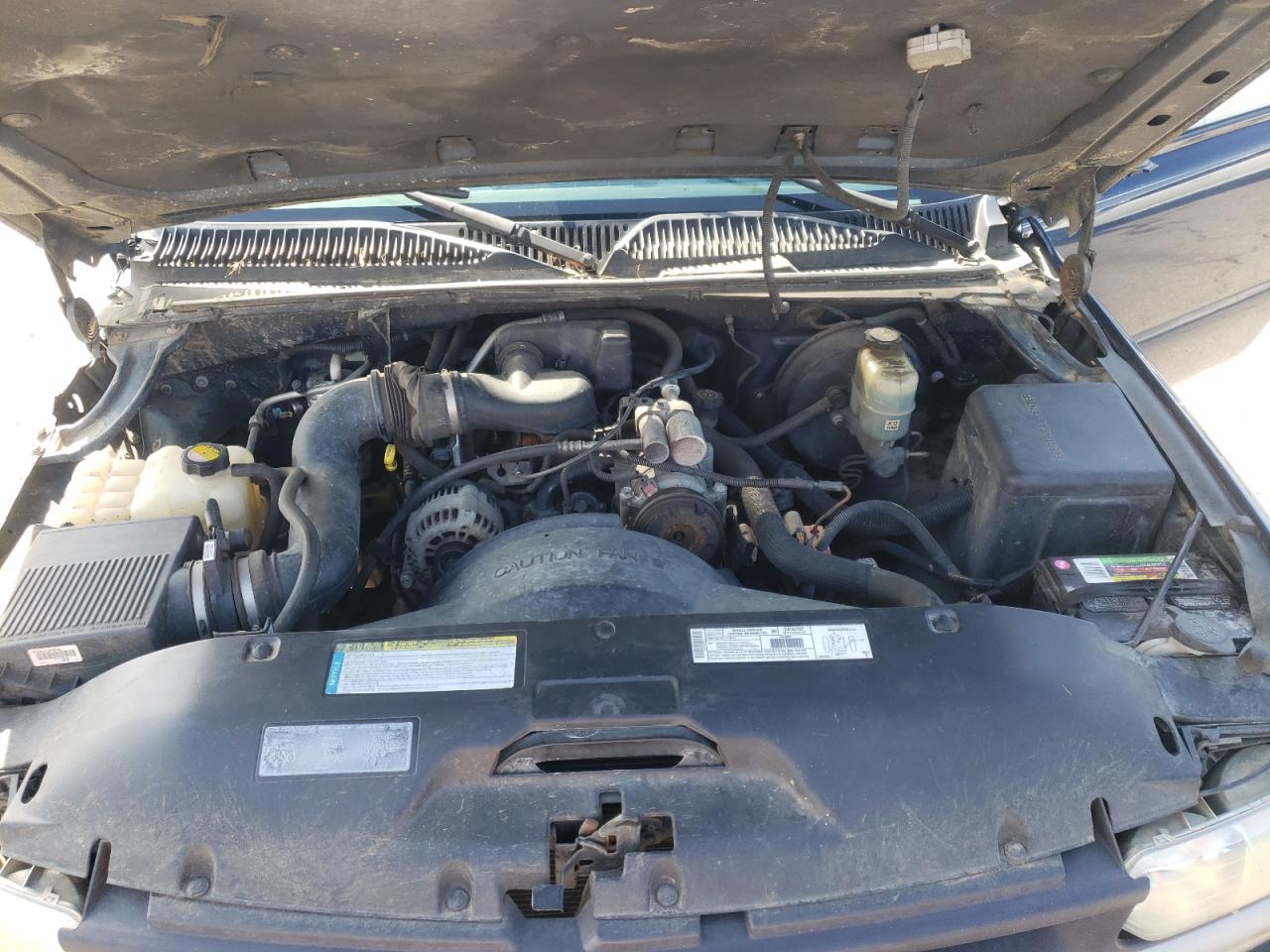 Photo 7 from auction – 2000 CHEVROLET SILVERADO with VIN 1GCEC14W5YZ344173