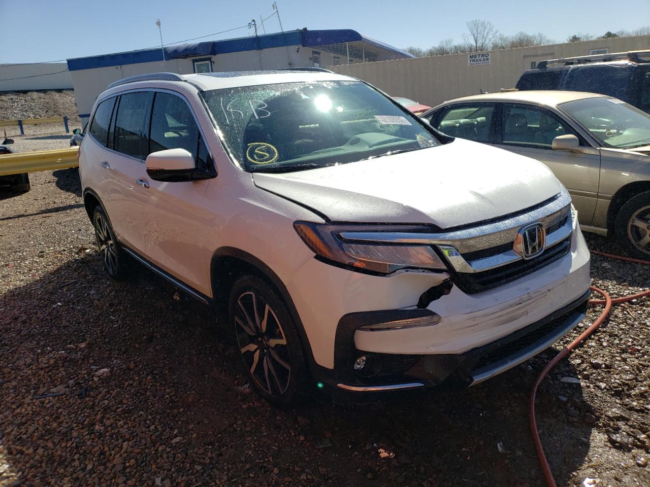 Photo 1 from auction – 2020 HONDA PILOT TOUR with VIN 5FNYF6H61LB004416