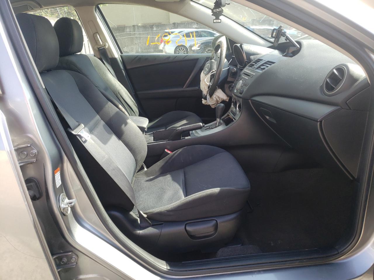 Photo 5 from auction – 2010 MAZDA 3 I with VIN JM1BL1SF2A1251878