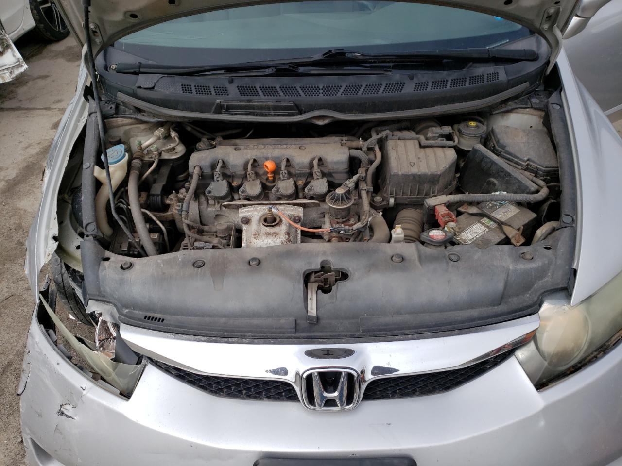Photo 7 from auction – 2010 HONDA CIVIC LX with VIN 2HGFA1F50AH329408
