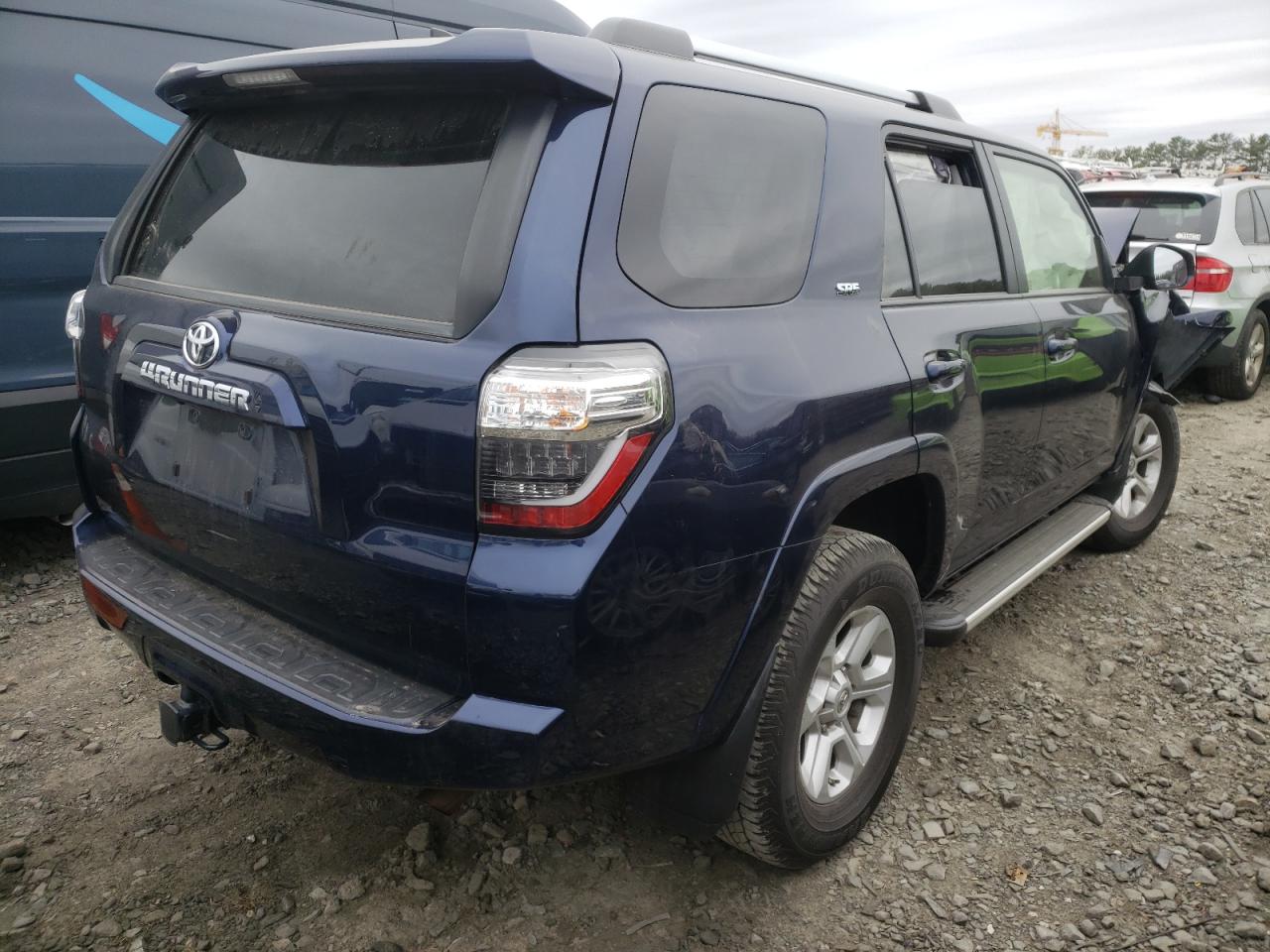 Photo 4 from auction – 2020 TOYOTA 4RUNNER SR with VIN JTEBU5JR3L5792025