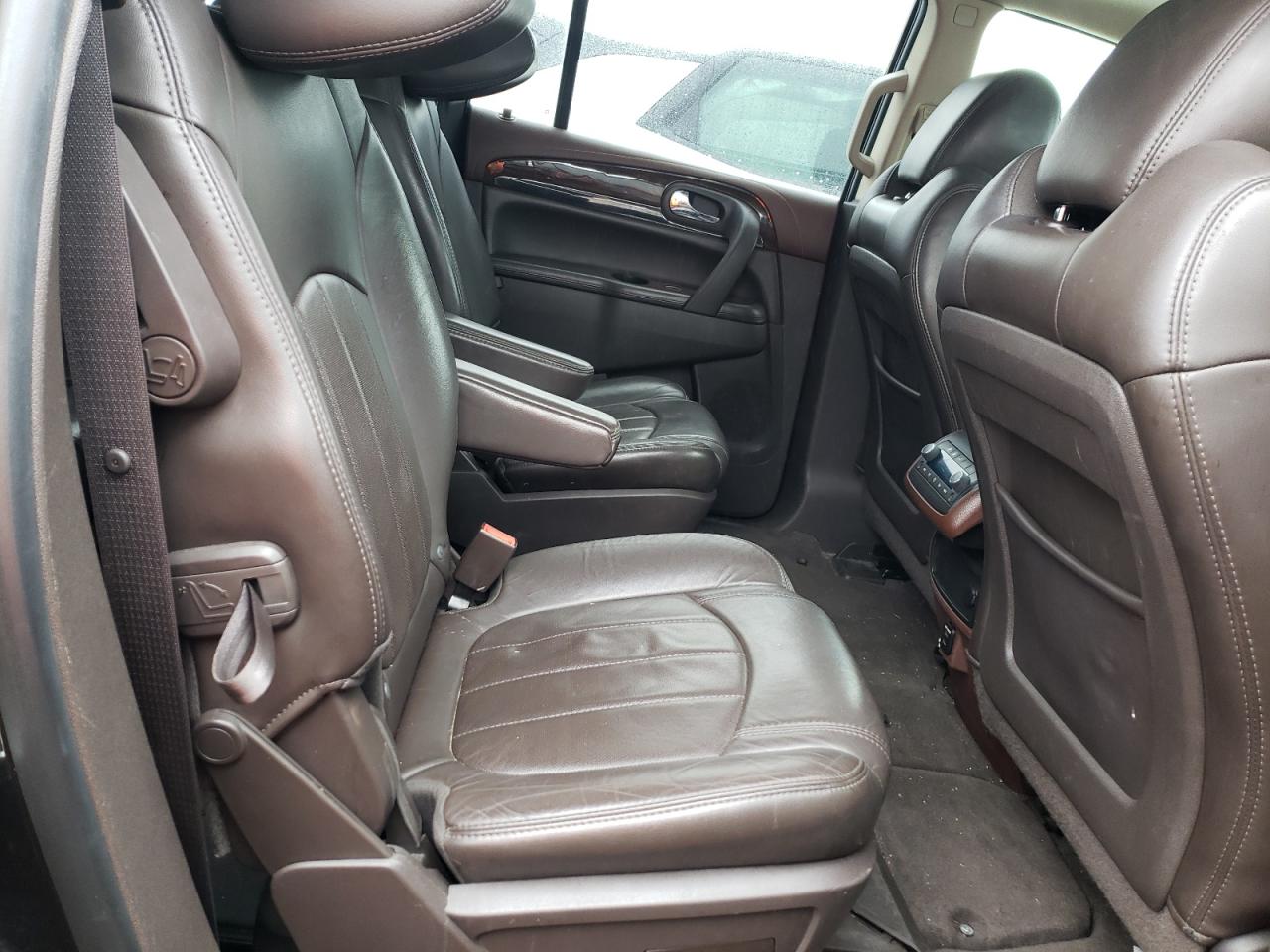 Photo 6 from auction – 2010 TOYOTA RAV4 with VIN JTMBF4DVXA5029885