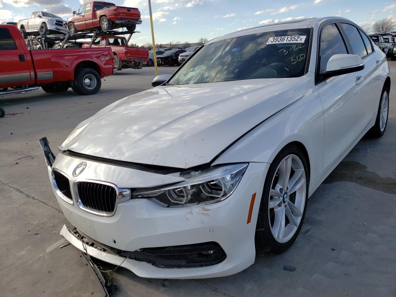 صورة رقم 2 من المزاد - 2018 BMW 320 I مع VIN WBA8E1G55JNU92523