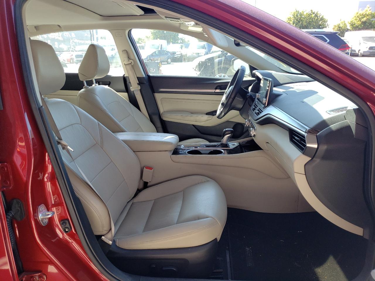 Photo 5 from auction – 2020 NISSAN ALTIMA PLA with VIN 1N4BL4FV3LN300610