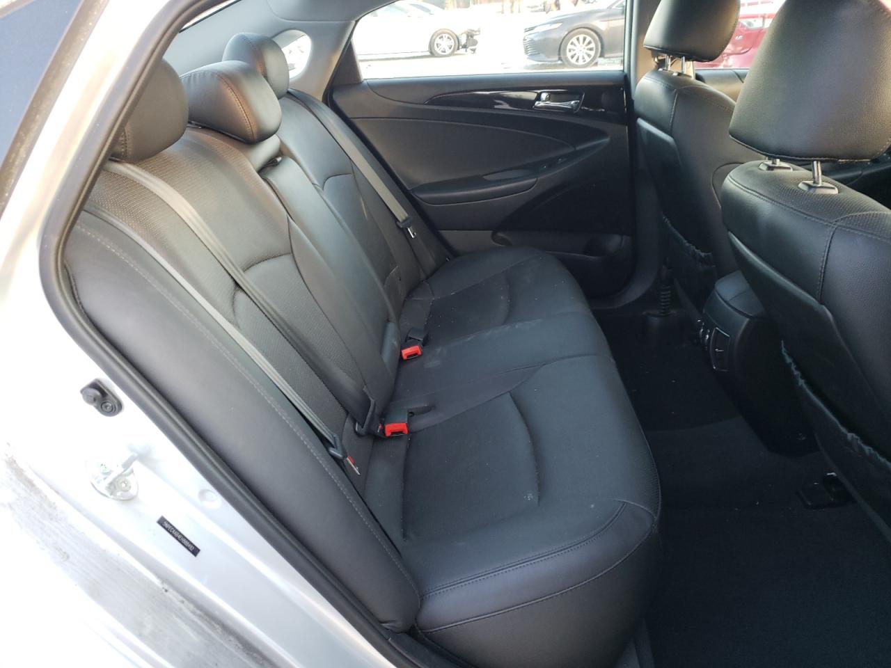 Photo 6 from auction – 2014 HYUNDAI SONATA SE with VIN 5NPEC4AB4EH888492