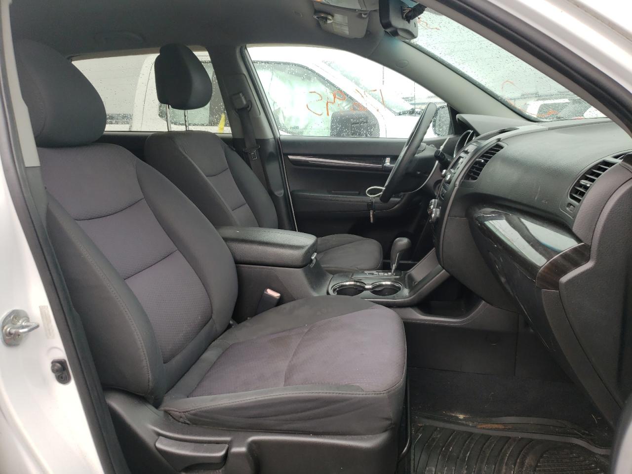 Photo 5 from auction – 2011 KIA SORENTO BA with VIN 5XYKTDA17BG178208