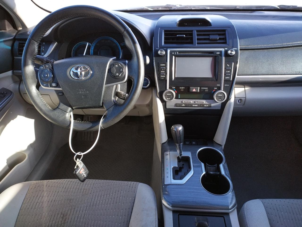 Photo 9 from auction – 2013 TOYOTA CAMRY HYBR with VIN 4T1BD1FK7DU079012
