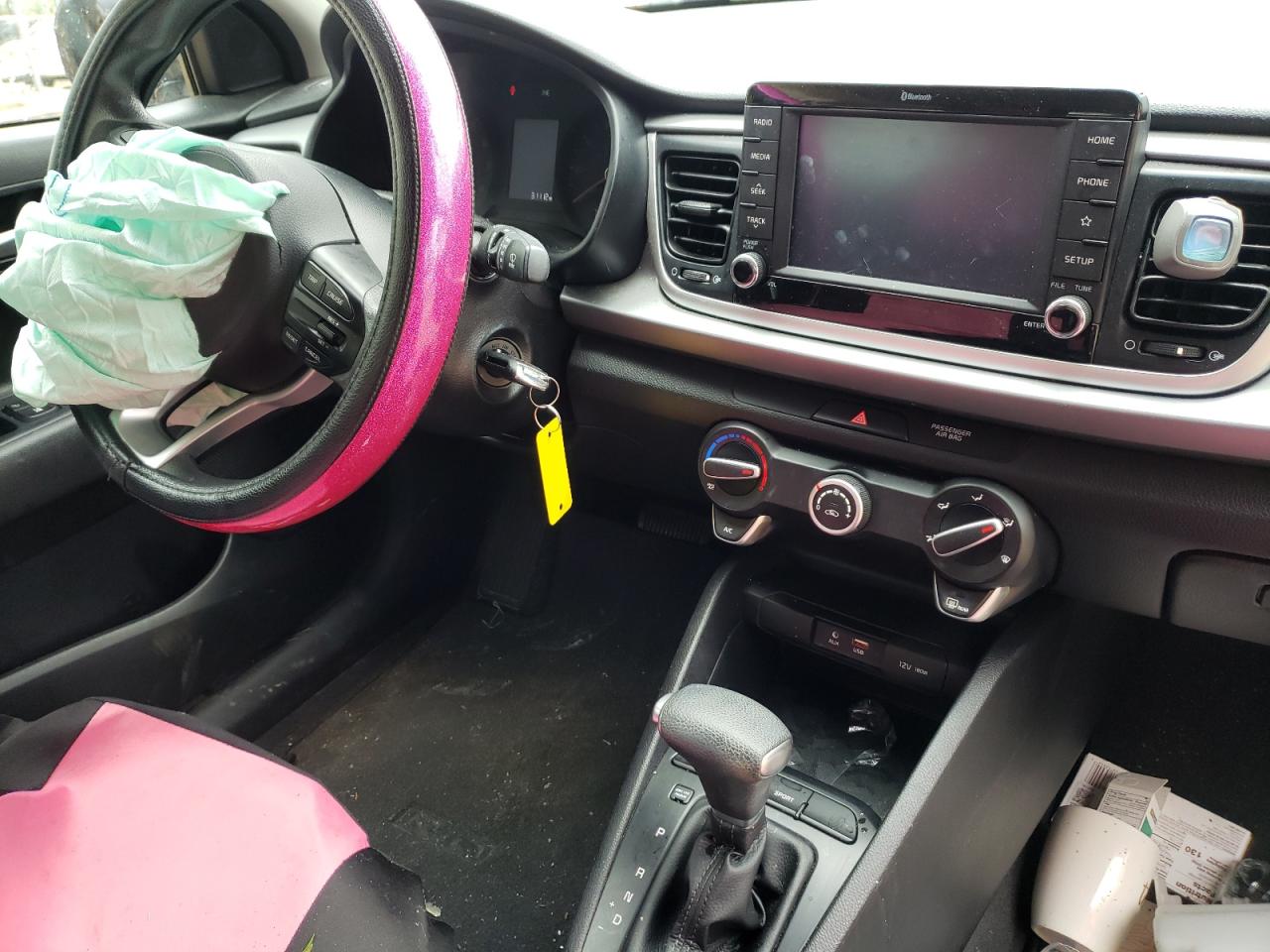 Photo 9 from auction – 2019 KIA RIO S with VIN 3KPA24AB2KE242448