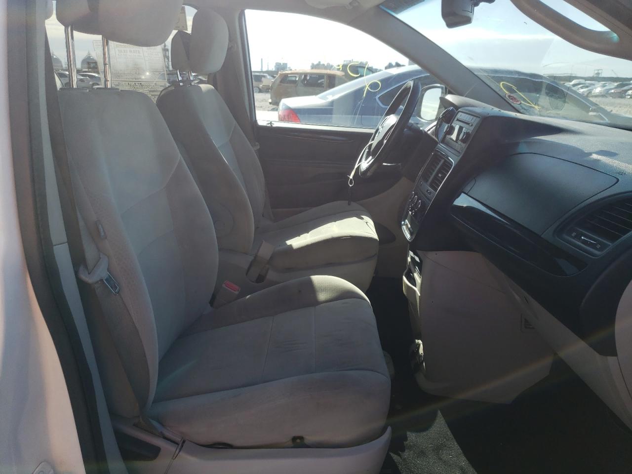 Photo 5 from auction – 2012 DODGE GRAND CARA with VIN 2C4RDGBG2CR257752