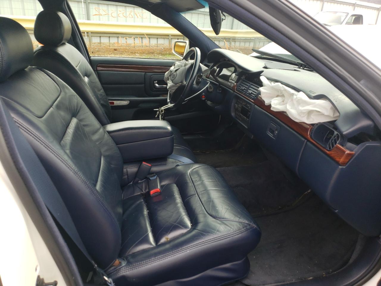 Photo 5 from auction – 1997 CADILLAC DEVILLE with VIN 1G6KD54Y4VU295357