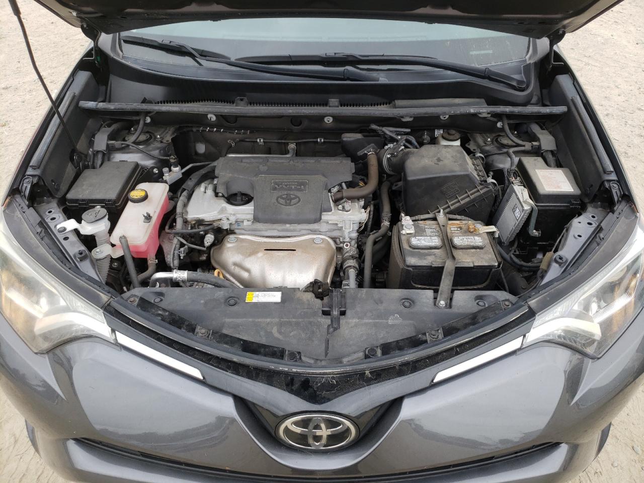 Photo 7 from auction – 2017 TOYOTA RAV4 LE with VIN 2T3BFREV8HW608257