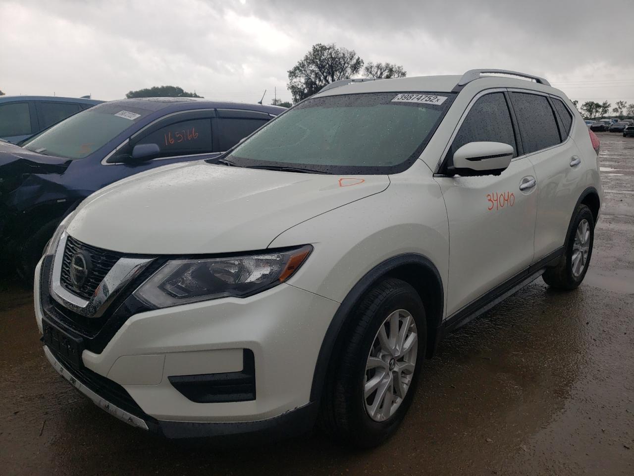 Photo 2 from auction – 2018 NISSAN ROGUE S with VIN KNMAT2MT5JP563758