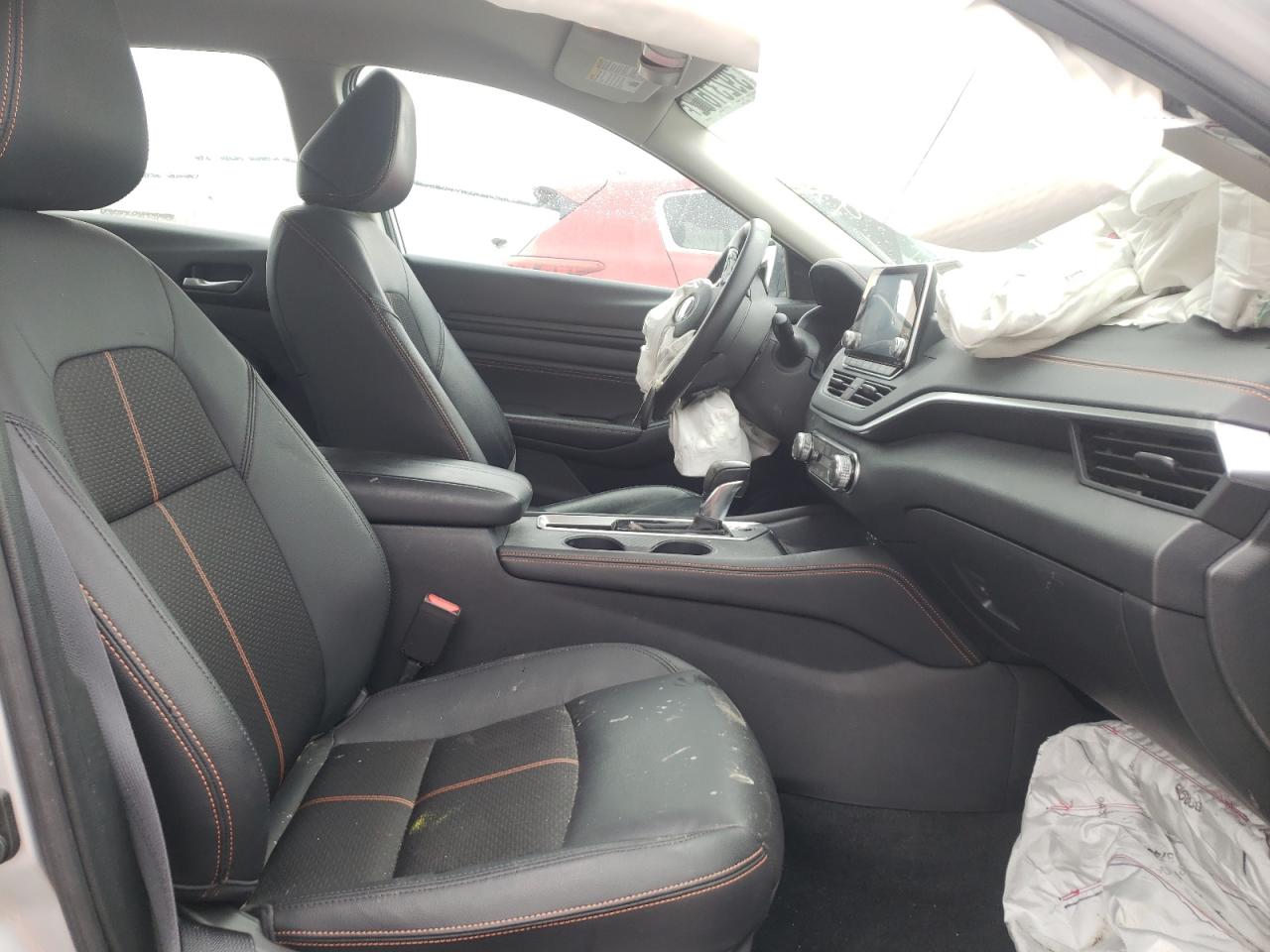 Photo 5 from auction – 2019 NISSAN ALTIMA SR with VIN 1N4BL4CV4KC159190