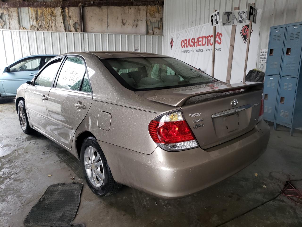 Photo 3 from auction – 2005 TOYOTA CAMRY LE with VIN 4T1BF32K15U106251