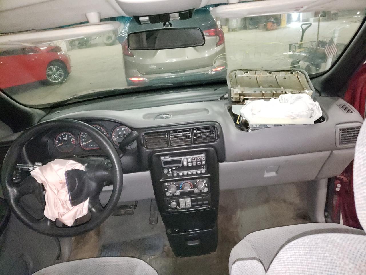 Photo 9 from auction – 2004 PONTIAC MONTANA with VIN 1GMDX03E84D174140