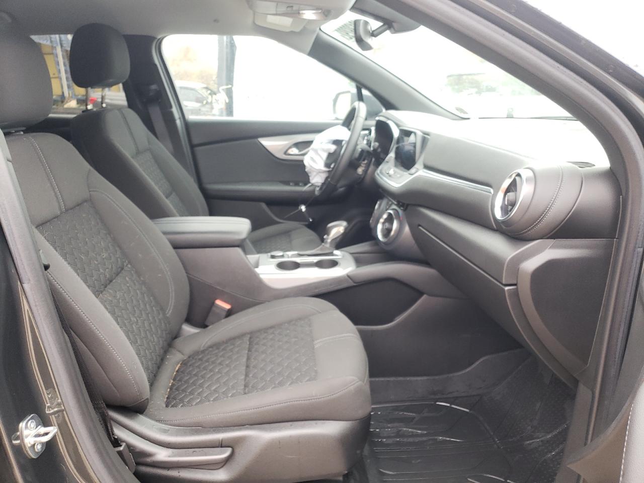 Photo 5 from auction – 2020 CHEVROLET BLAZER 2LT with VIN 3GNKBHRS4LS594215
