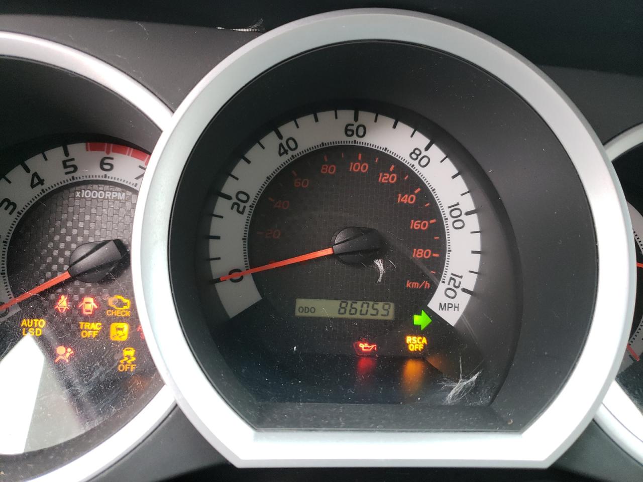 Photo 8 from auction – 2012 TOYOTA TACOMA DOU with VIN 5TFLU4EN2CX044705