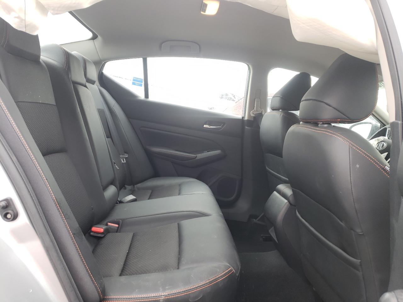 Photo 6 from auction – 2019 NISSAN ALTIMA SR with VIN 1N4BL4CV4KC159190