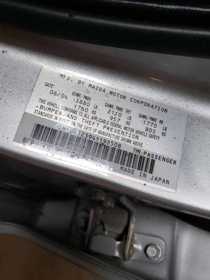 Photo 10 from auction – 2004 MAZDA 3 S with VIN JM1BK323941198508