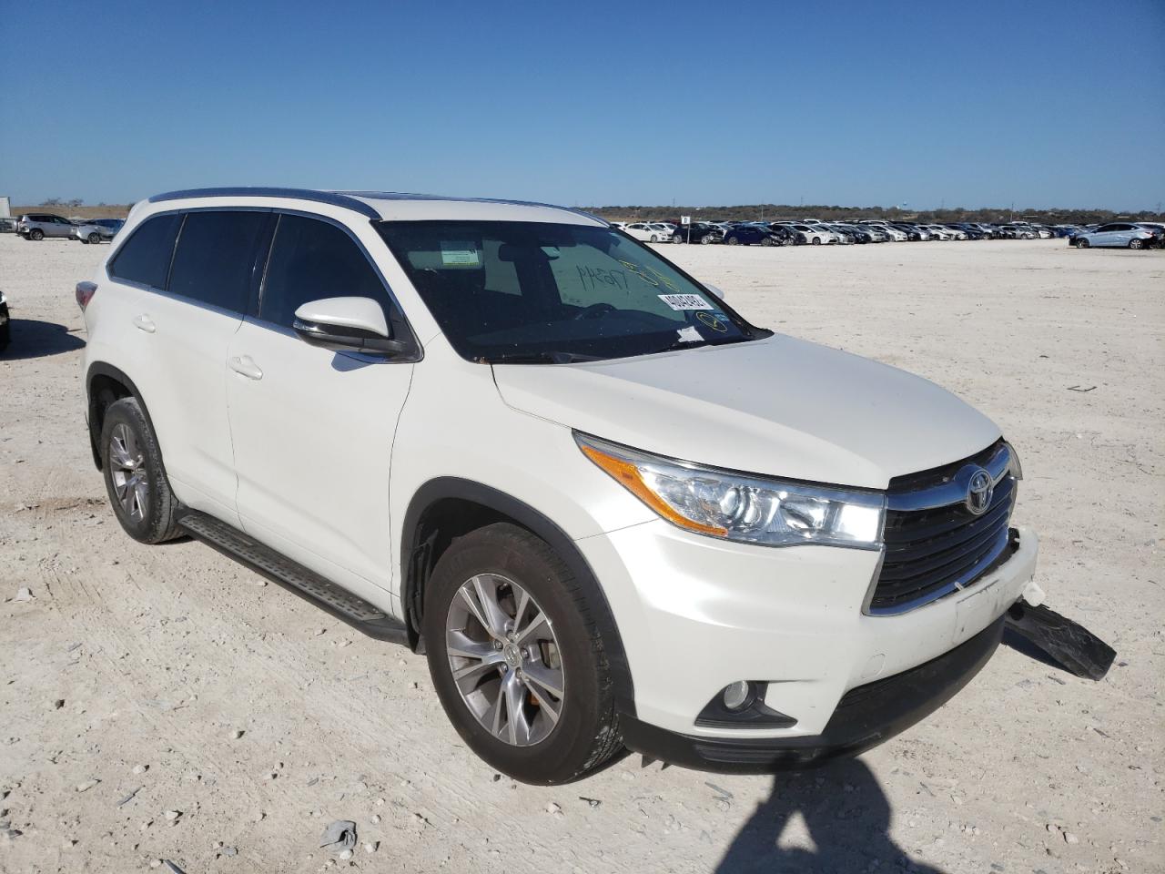 TOYOTA HIGHLANDER 2014 with VIN 5TDKKRFH4ES019997 - Photo from auction