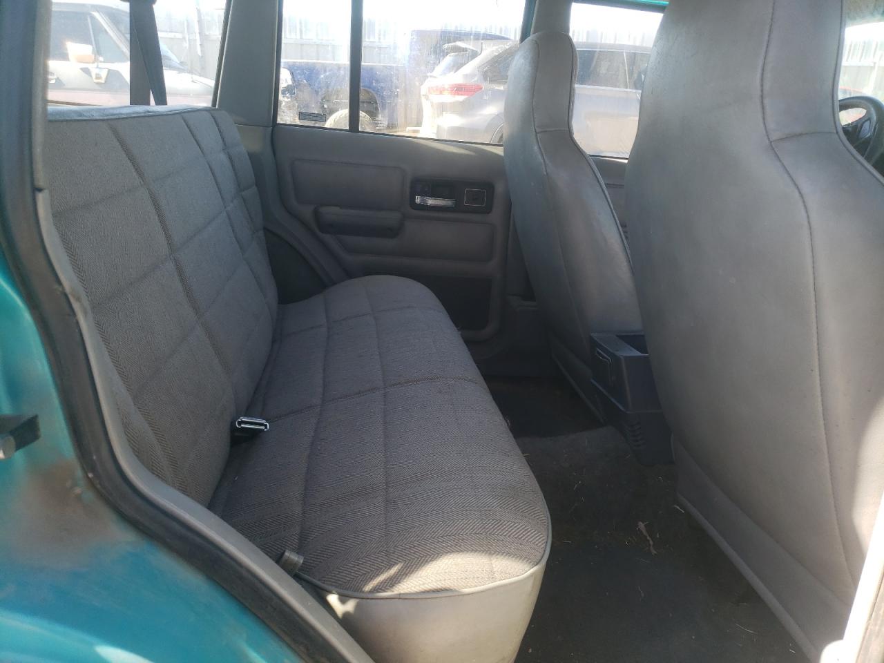 Photo 6 from auction – 1996 JEEP CHEROKEE S with VIN 1J4FJ68SXTL109790
