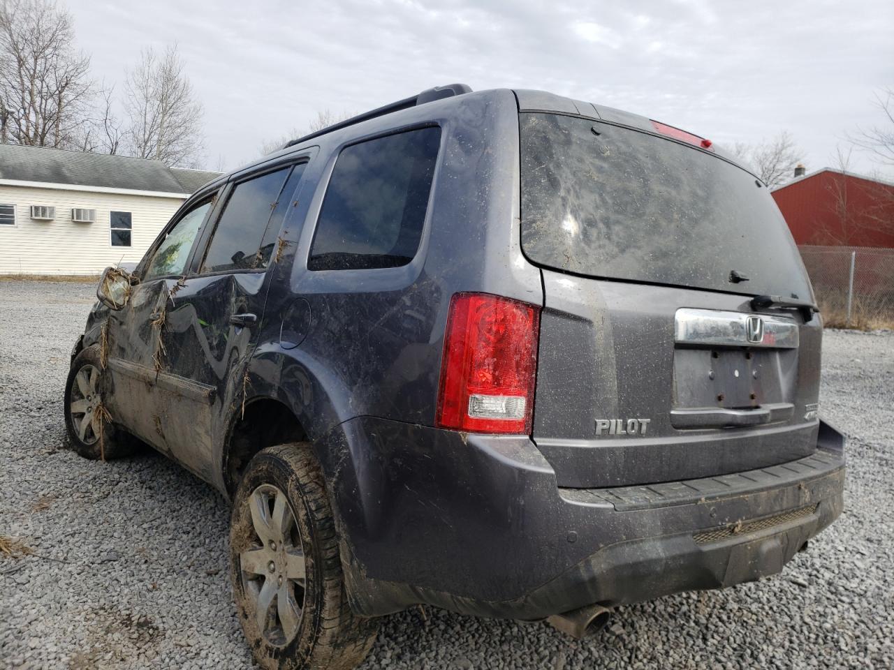 Photo 3 from auction – 2015 HONDA PILOT TOUR with VIN 5FNYF4H97FB025225